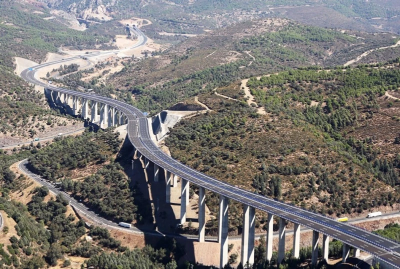 Servicio de Conservación y Explotación en las carreteras del sector 02 de la provincia de Jaén