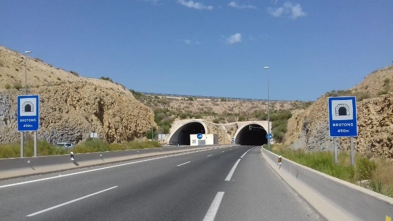 Service contract for the execution of various conservation and operation operations on the AP-7 motorway Alicante ring road